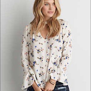 American Eagle white floral keyhole cutout blouse